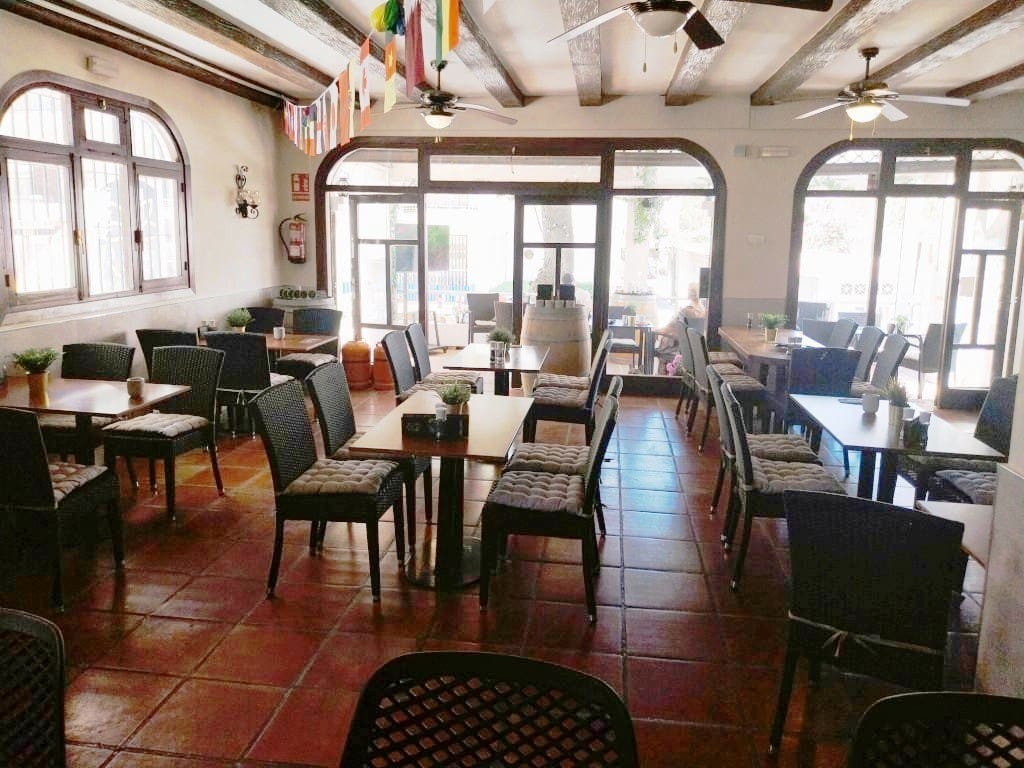 Restaurant/Bar for sale in Benalmadena - € 49,950 (Ref: 9428387)