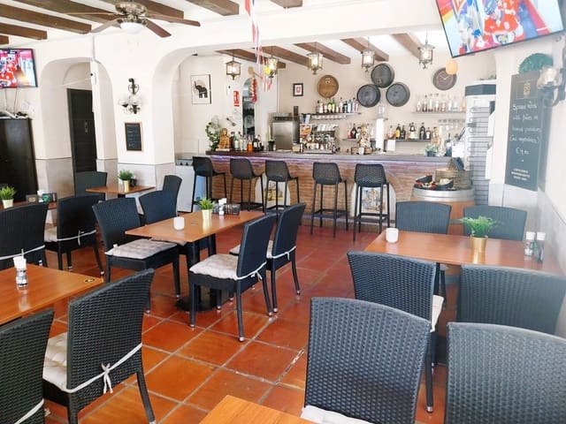 Restaurant/Bar for sale in Benalmádena - € 49,950 (Ref: 9428387)