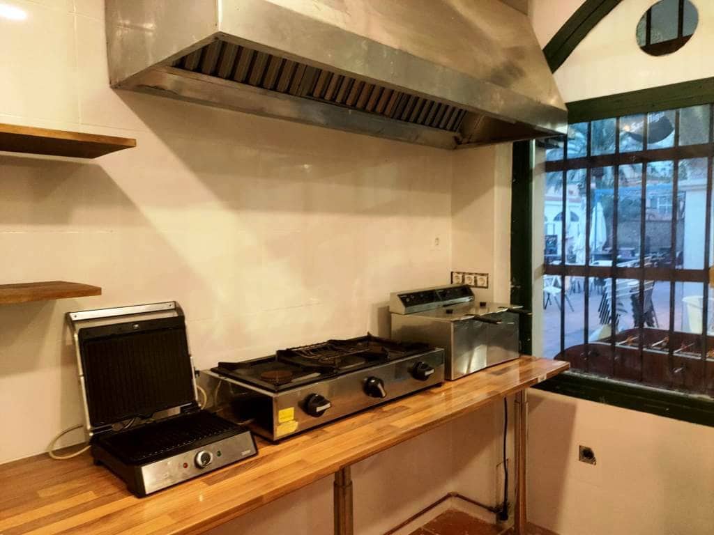 Restaurant/Bar for sale in Benalmadena - € 128,000 (Ref: 9428389)