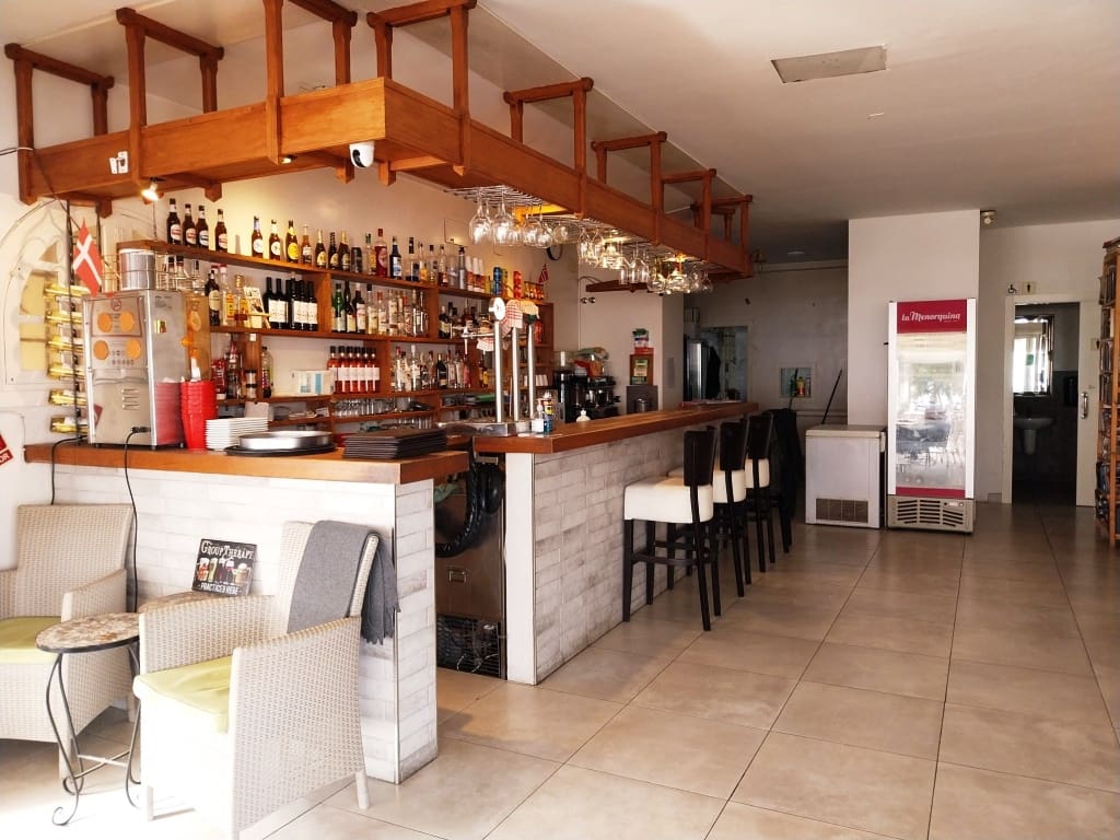 Restaurant/Bar for sale in Fuengirola - € 125,000 (Ref: 9428391)