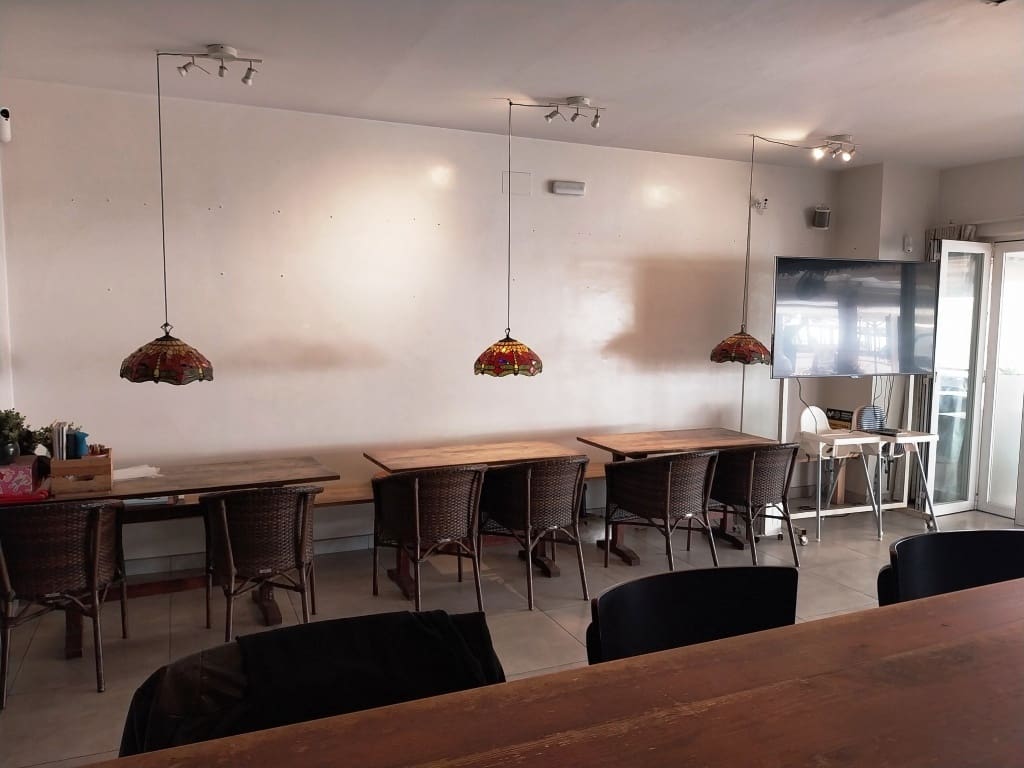 Restaurant/Bar for sale in Fuengirola - € 125,000 (Ref: 9428391)