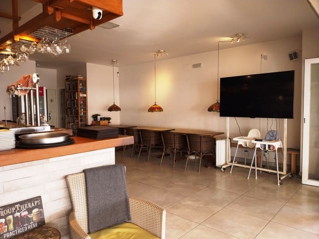 Restaurant/Bar for sale in Fuengirola - € 125,000 (Ref: 9428391)
