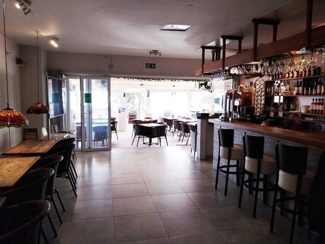Restaurant/Bar for sale in Fuengirola - € 125,000 (Ref: 9428391)