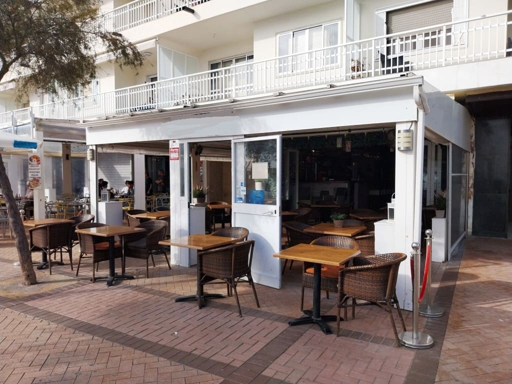 Restaurant/Bar for sale in Fuengirola - € 125,000 (Ref: 9428391)