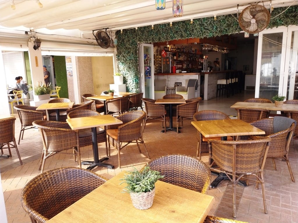 Restaurant/Bar for sale in Fuengirola - € 125,000 (Ref: 9428391)