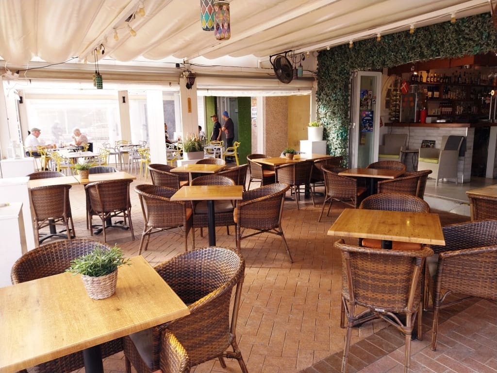 Restaurant/Bar for sale in Fuengirola - € 125,000 (Ref: 9428391)