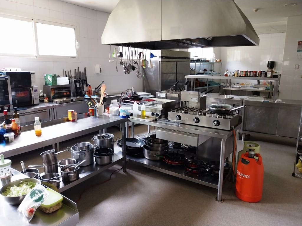 Restaurant/Bar for sale in Benalmadena - € 9,950 (Ref: 9428393)