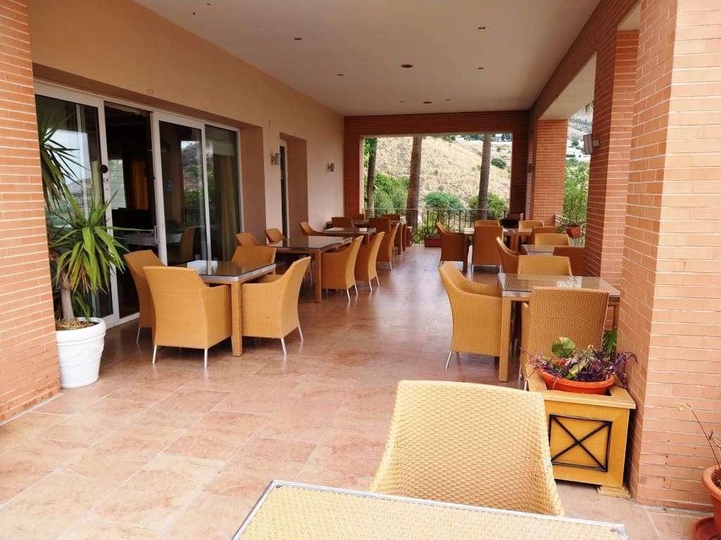 Restaurant/Bar for sale in Benalmadena - € 9,950 (Ref: 9428393)