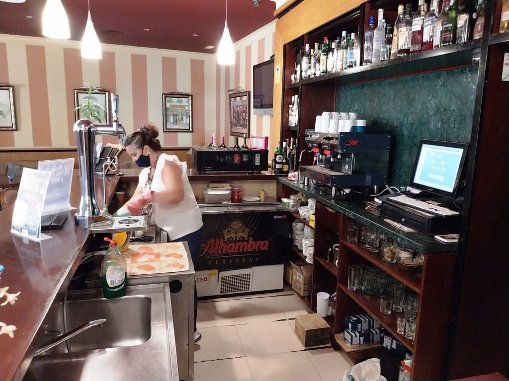 Restaurant/Bar for sale in Benalmadena - € 9,950 (Ref: 9428393)