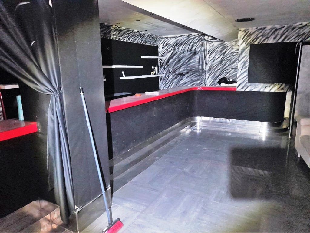 Restaurant/Bar for sale in Torremolinos - € 115,000 (Ref: 9428395)