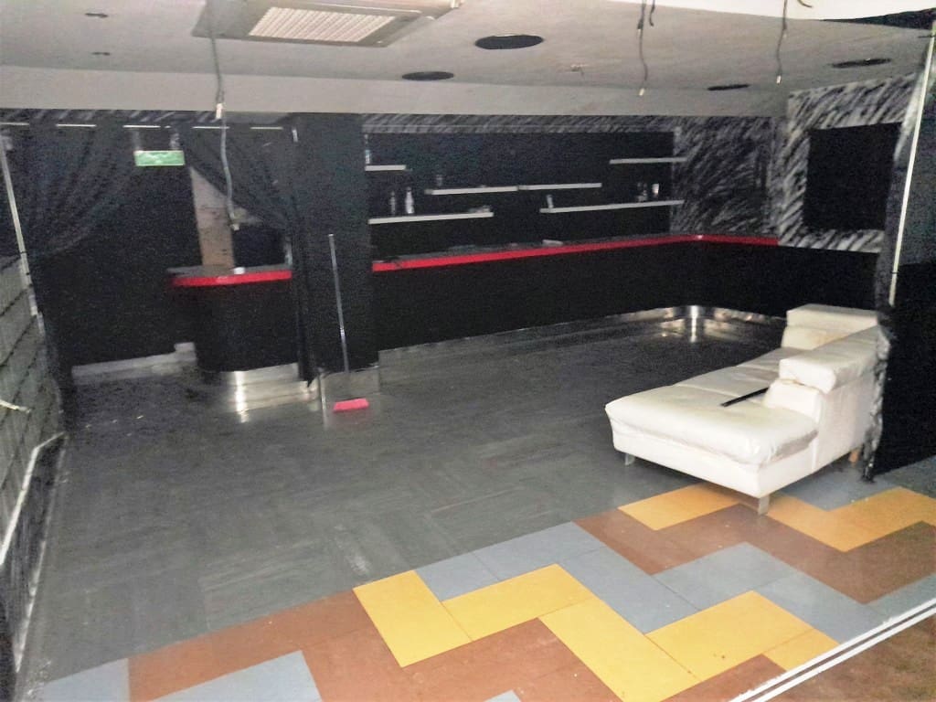 Restaurant/Bar for sale in Torremolinos - € 115,000 (Ref: 9428395)