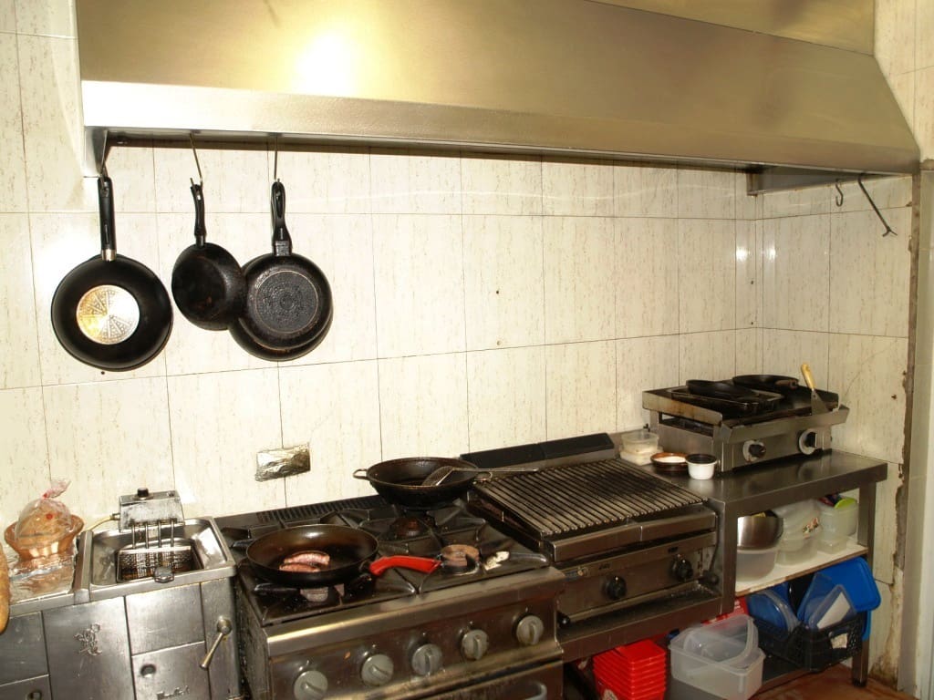 Restaurant/Bar for sale in Benalmadena - € 110,000 (Ref: 9428396)