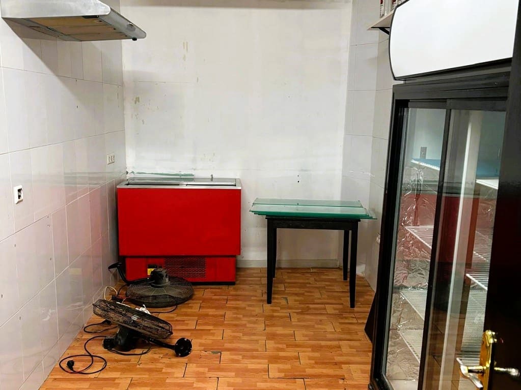 Restaurant/Bar for sale in Torremolinos - € 99,950 (Ref: 9428398)