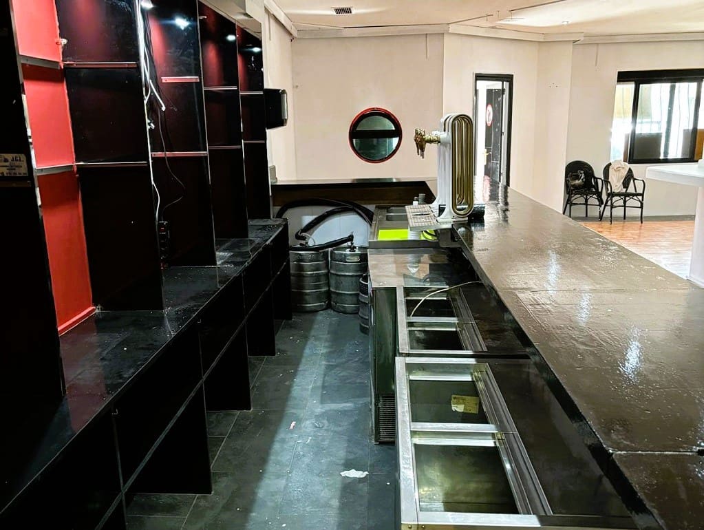 Restaurant/Bar for sale in Torremolinos - € 99,950 (Ref: 9428398)