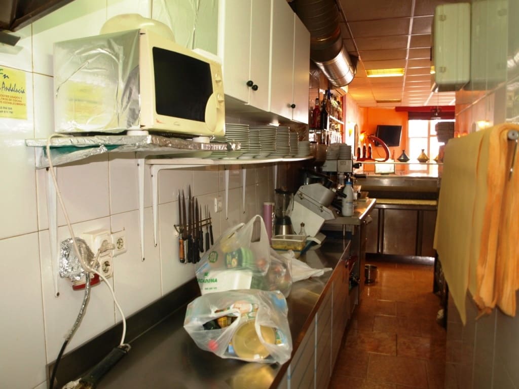 Restaurant/Bar for sale in Benalmadena - € 99,000 (Ref: 9428401)