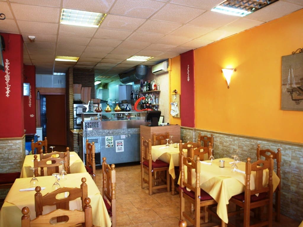 Restaurant/Bar for sale in Benalmadena - € 99,000 (Ref: 9428401)