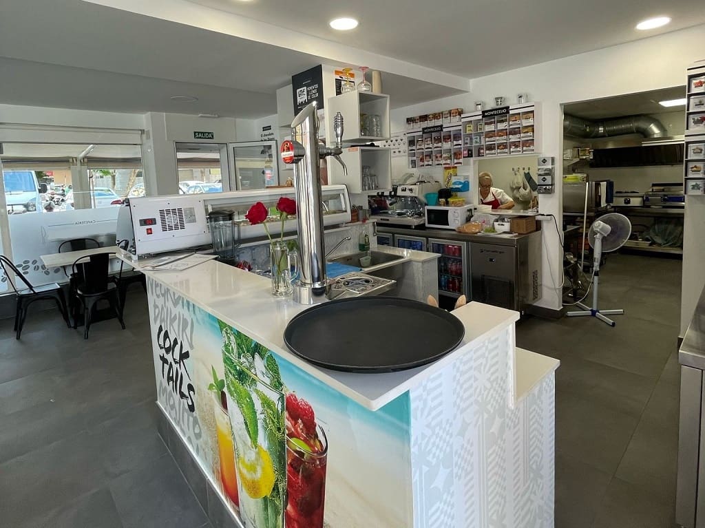 Restaurant/Bar for sale in Fuengirola - € 89,950 (Ref: 9428402)