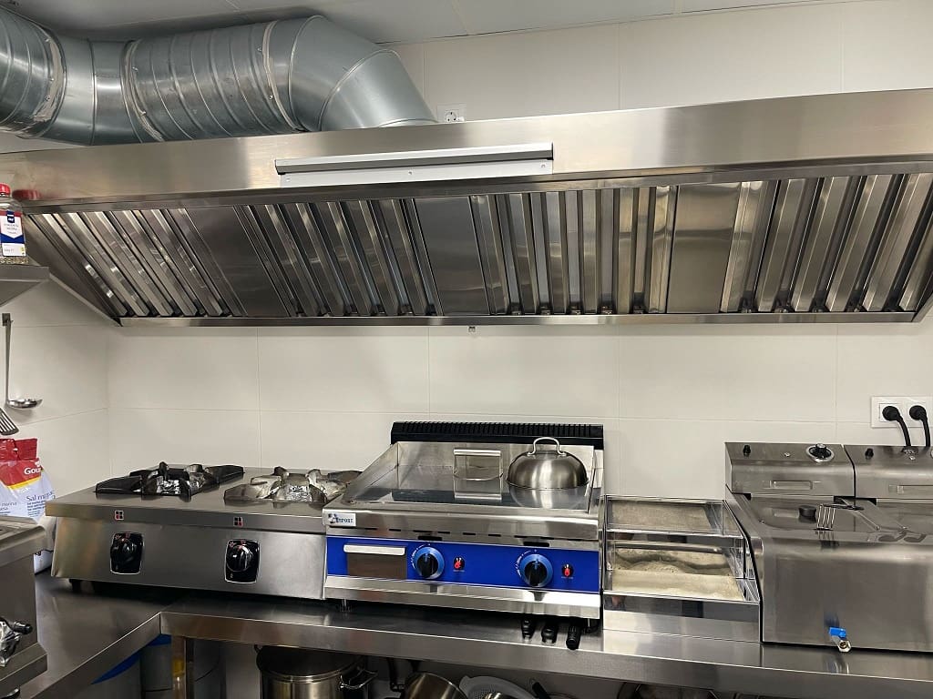 Restaurant/Bar for sale in Fuengirola - € 89,950 (Ref: 9428402)