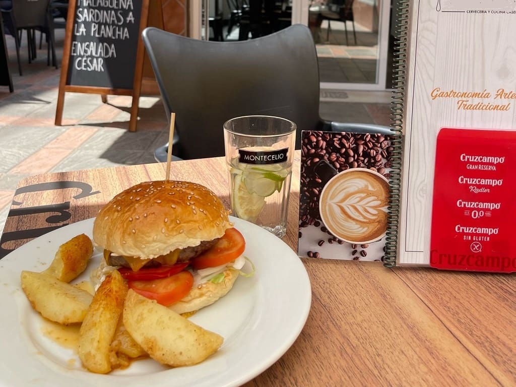 Restaurant/Bar for sale in Fuengirola - € 89,950 (Ref: 9428402)