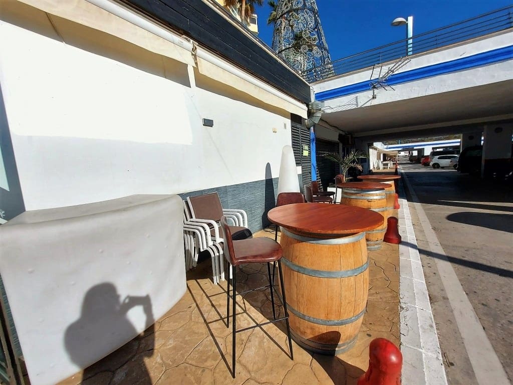 Restaurant/Bar for sale in Marbella - € 89,950 (Ref: 9428403)