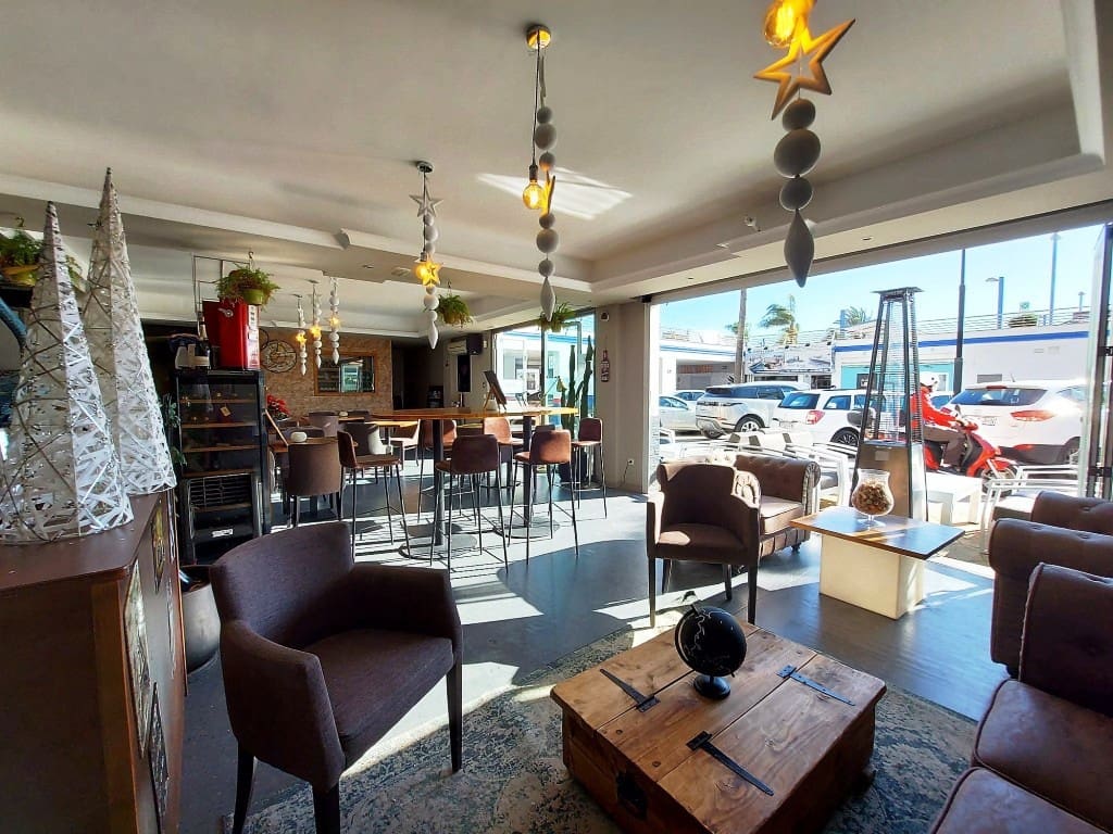 Restaurant/Bar for sale in Marbella - € 89,950 (Ref: 9428403)