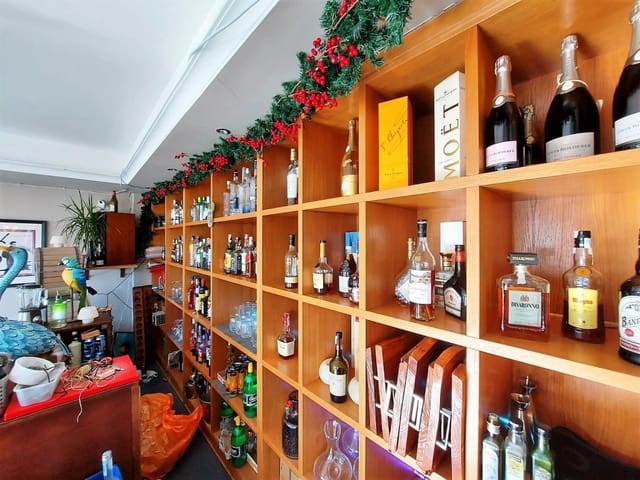 Restaurant/Bar for sale in Marbella - € 89,950 (Ref: 9428403)