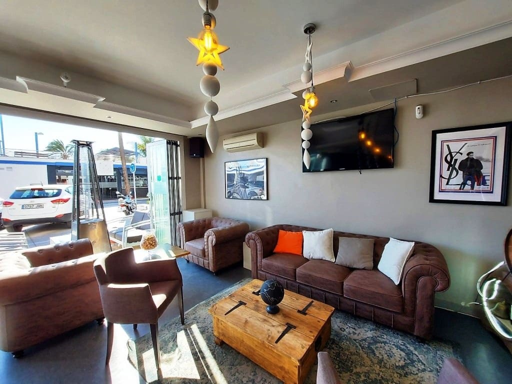 Restaurant/Bar for sale in Marbella - € 89,950 (Ref: 9428403)