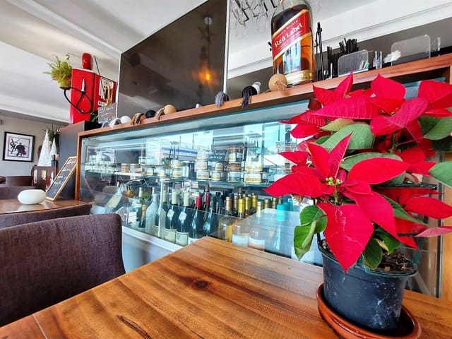 Restaurant/Bar for sale in Marbella - € 89,950 (Ref: 9428403)