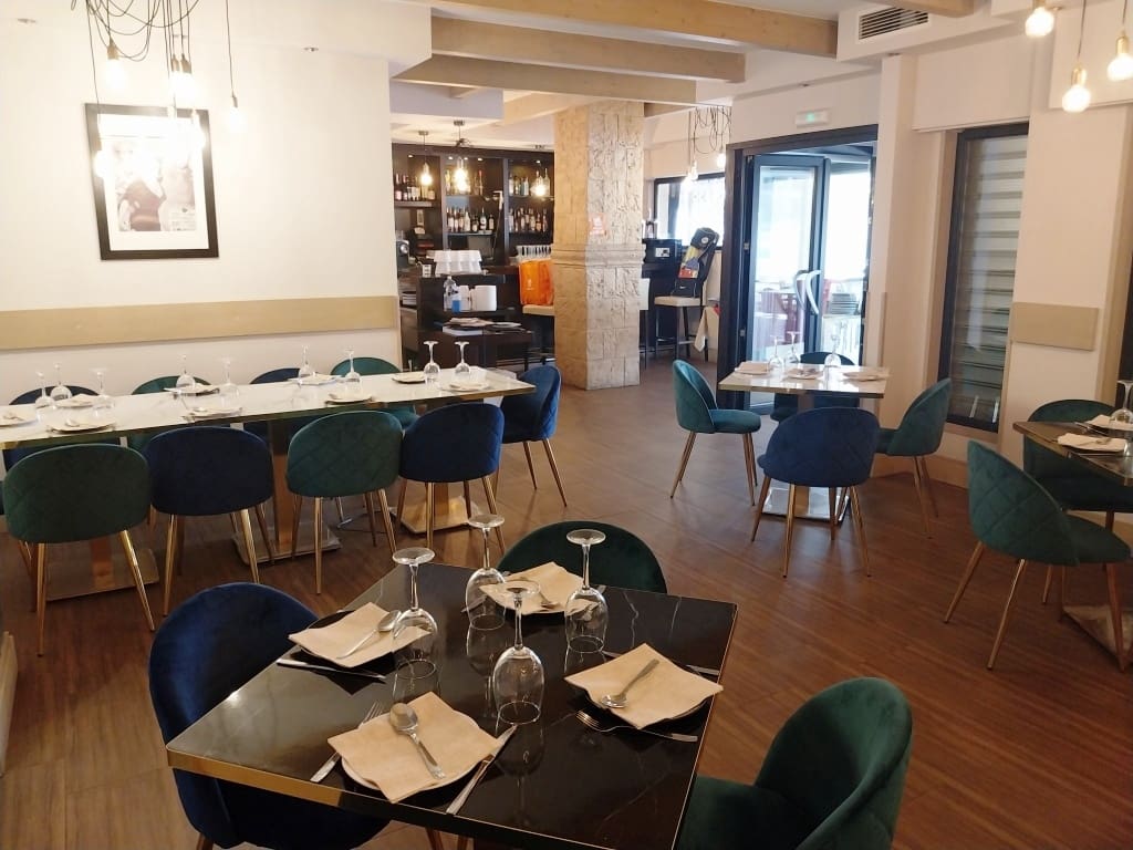 Restaurant/Bar for sale in Torremolinos - € 89,950 (Ref: 9428404)