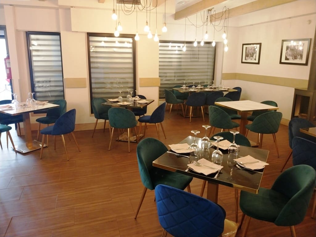 Restaurant/Bar for sale in Torremolinos - € 89,950 (Ref: 9428404)