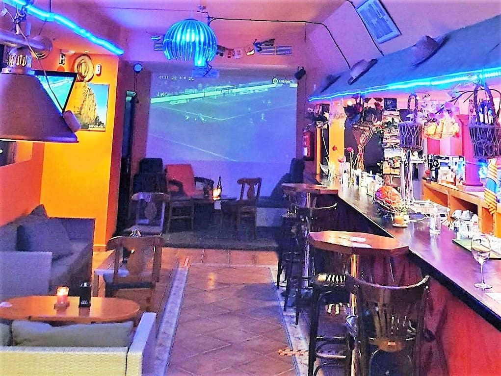 Restaurant/Bar for sale in Fuengirola - € 85,000 (Ref: 9428410)