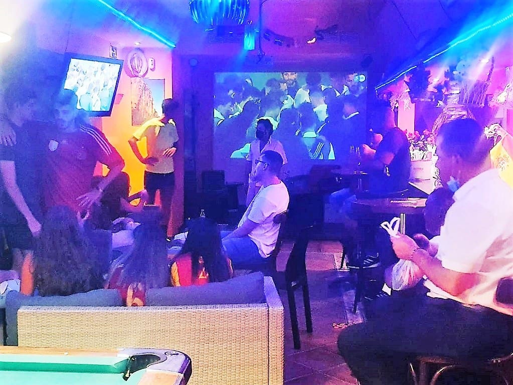 Restaurant/Bar for sale in Fuengirola - € 85,000 (Ref: 9428410)