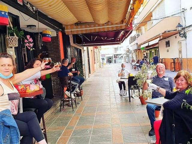 Restaurant/Bar for sale in Fuengirola - € 85,000 (Ref: 9428410)