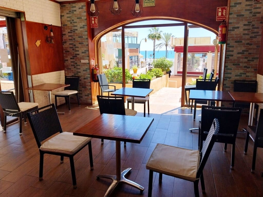 Restaurant/Bar for sale in Benalmadena - € 74,000 (Ref: 9428416)