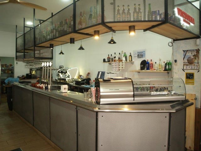 Restaurant/Bar for sale in Fuengirola - € 69,950 (Ref: 9428417)