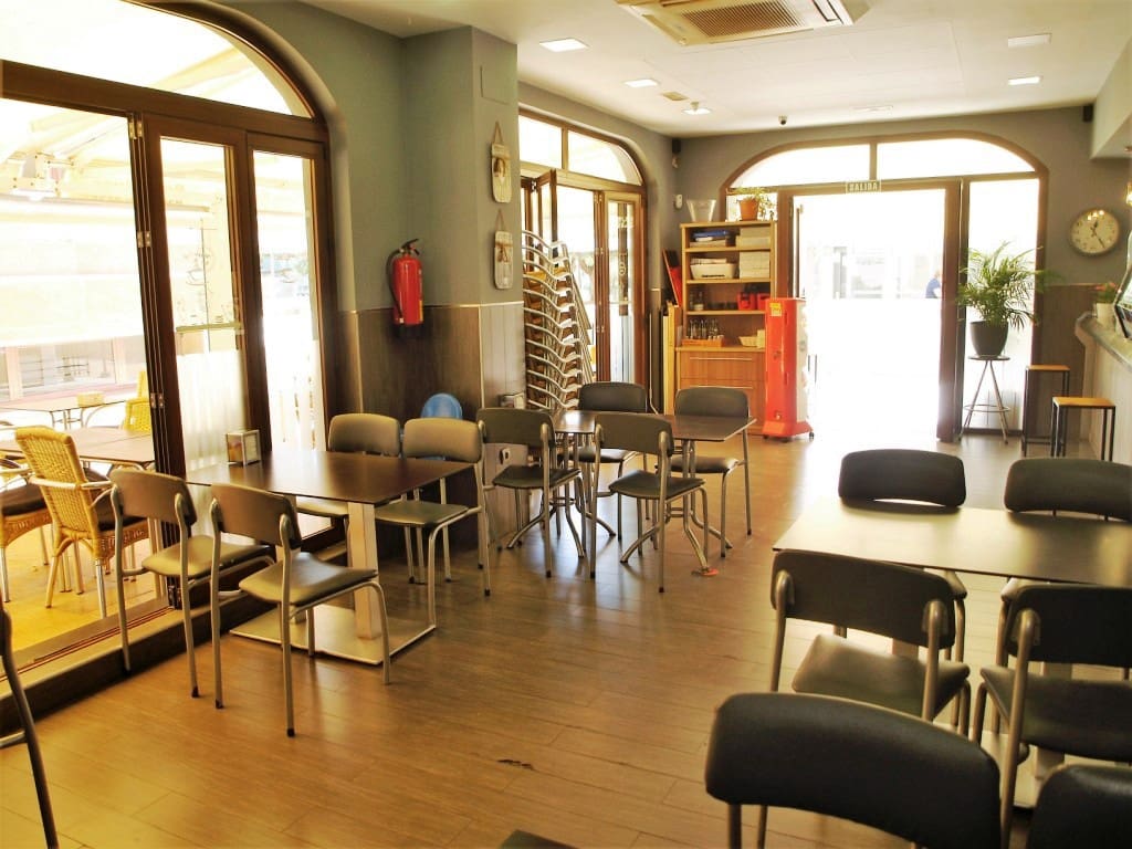 Restaurant/Bar for sale in Fuengirola - € 69,950 (Ref: 9428418)