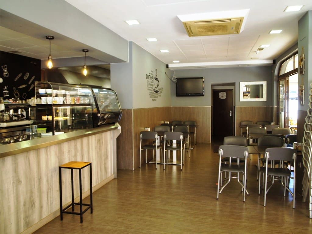Restaurant/Bar for sale in Fuengirola - € 69,950 (Ref: 9428418)