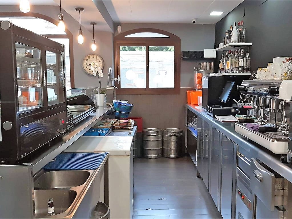 Restaurant/Bar for sale in Fuengirola - € 69,950 (Ref: 9428418)