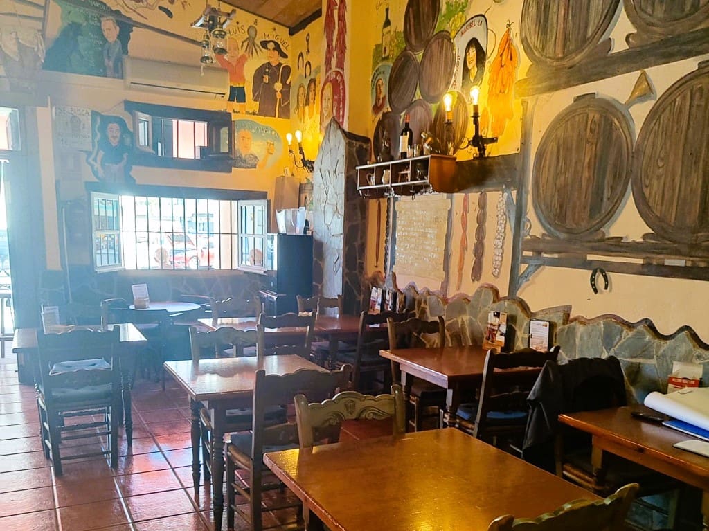 Restaurant/Bar for sale in Torremolinos - € 67,950 (Ref: 9428420)