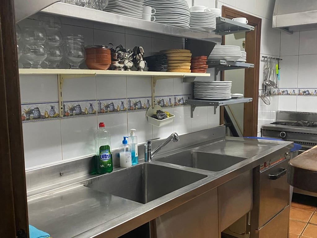 Restaurant/Bar for sale in Fuengirola - € 67,950 (Ref: 9428422)