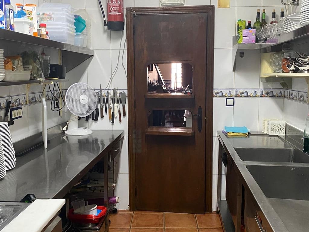 Restaurant/Bar for sale in Fuengirola - € 67,950 (Ref: 9428422)