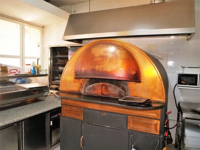 Restaurant/Bar for sale in Fuengirola - € 64,950 (Ref: 9428423)