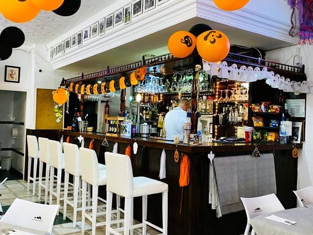 Restaurant/Bar til salg i Torremolinos - € 64.950 (Ref: 9428425)