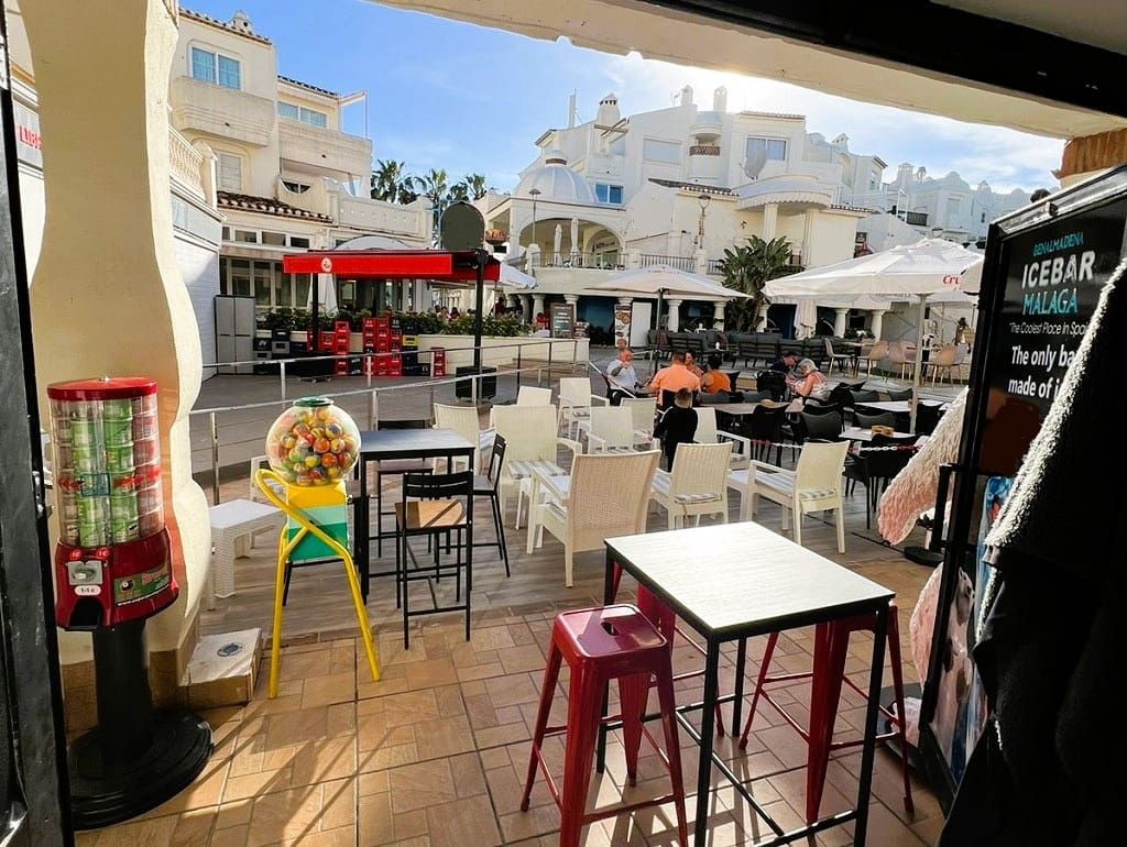Restaurant/bar te koop in Benalmadena - € 62.950 (Ref: 9428427)