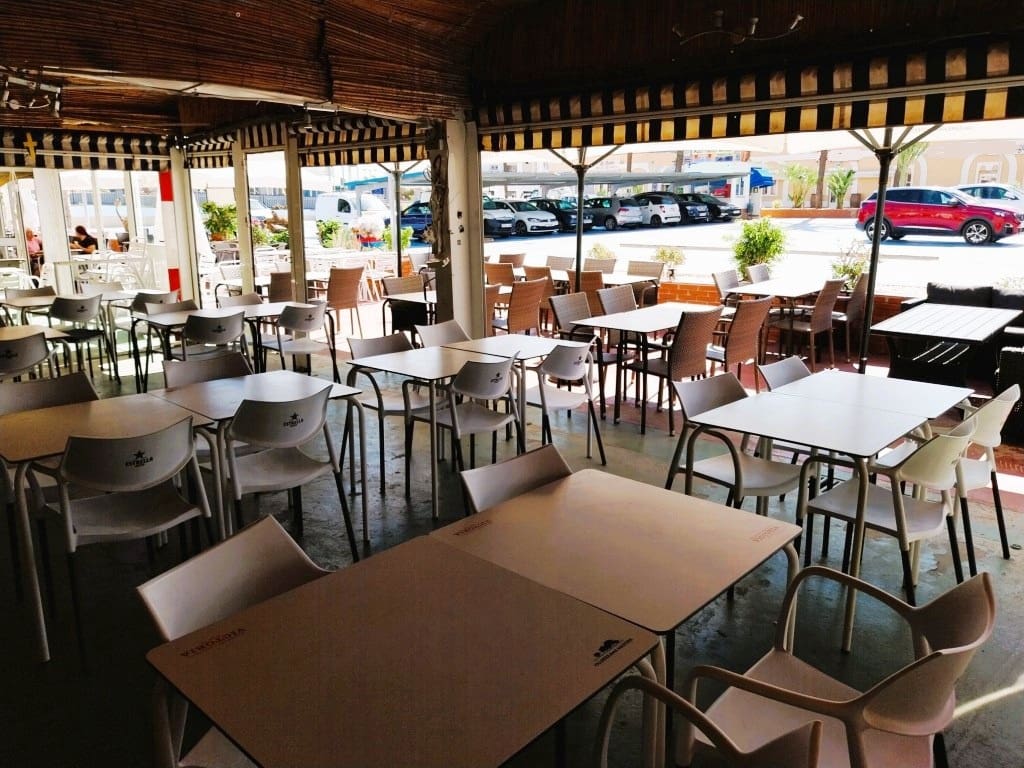 Restaurant/Bar for sale in Fuengirola - € 62,950 (Ref: 9428428)
