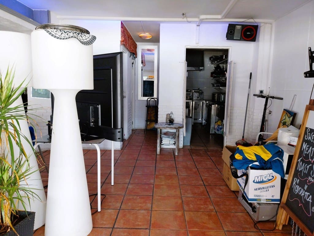 Restaurant/Bar for sale in Fuengirola - € 62,950 (Ref: 9428428)