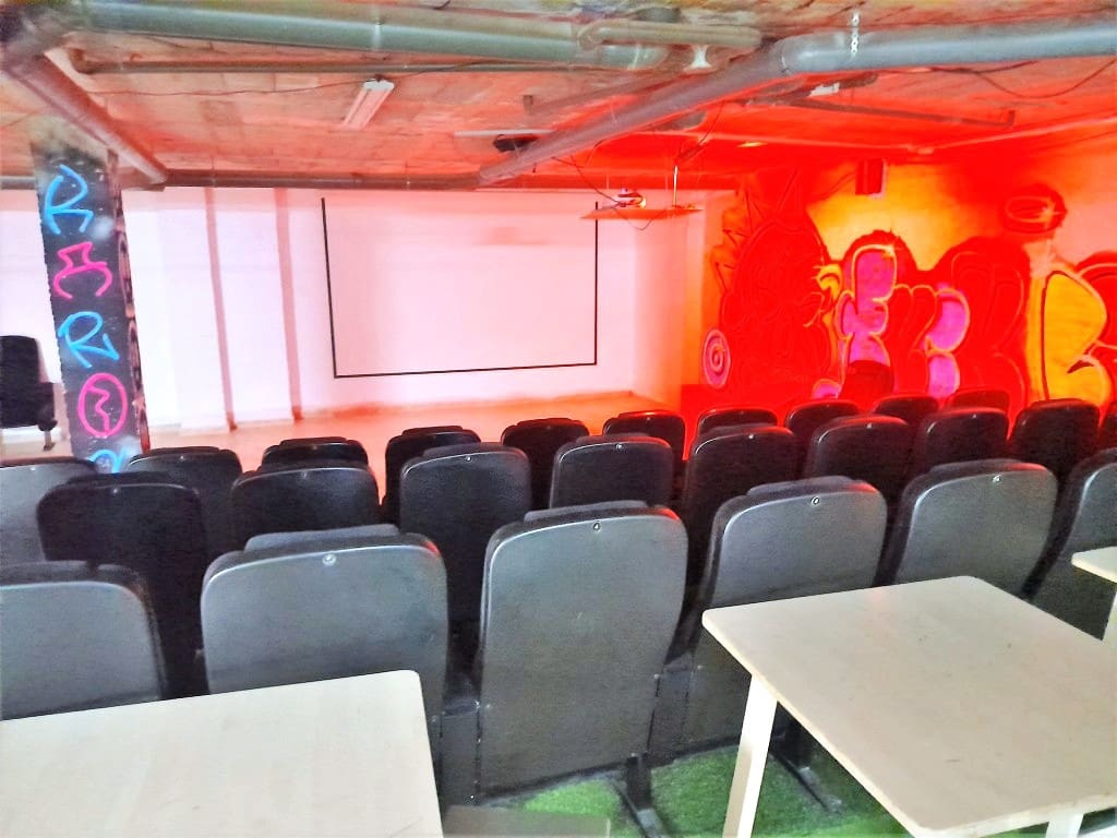 Restaurant/Bar for sale in Torremolinos - € 59,950 (Ref: 9428430)