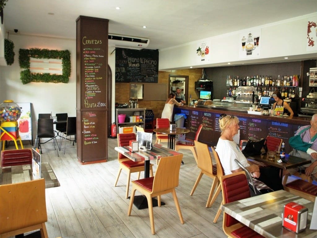 Restaurant/Bar for sale in Torremolinos - € 59,950 (Ref: 9428430)