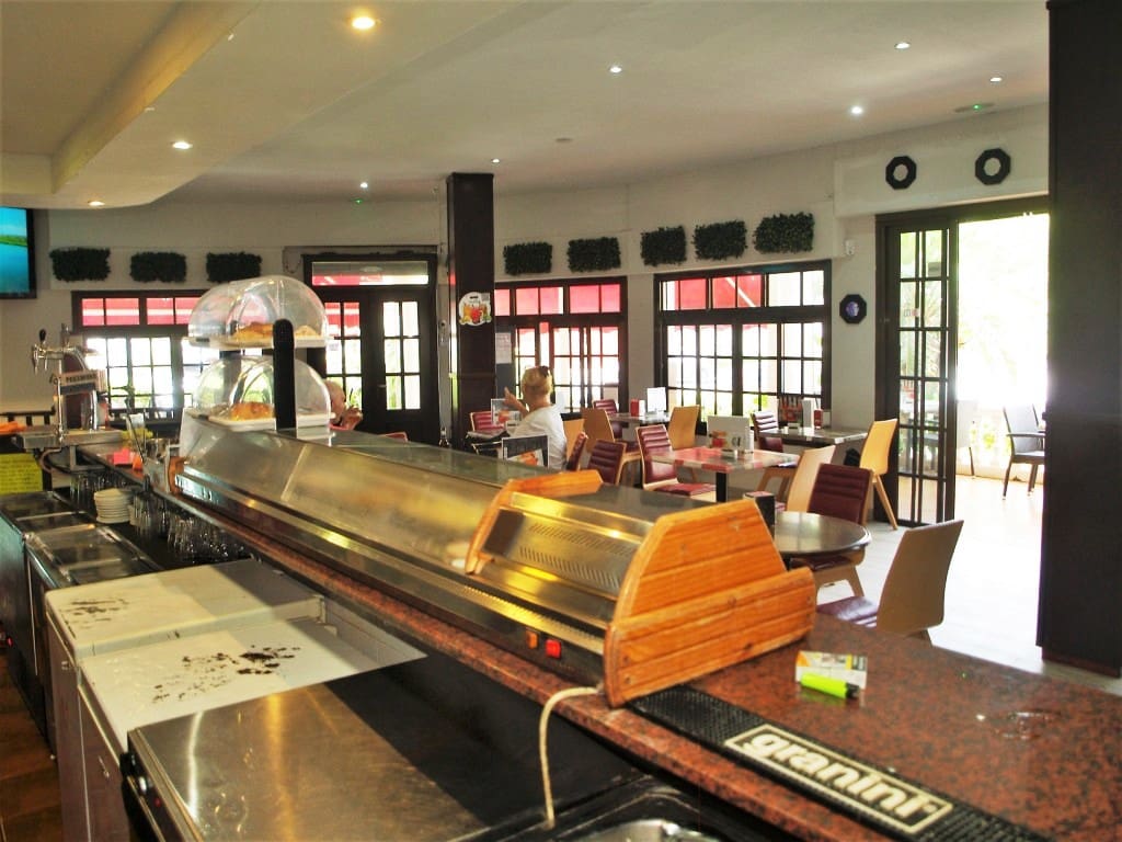 Restaurant/Bar for sale in Torremolinos - € 59,950 (Ref: 9428430)