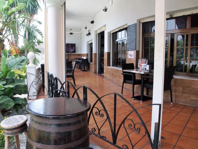 Restaurant/Bar for sale in Torremolinos - € 59,950 (Ref: 9428430)